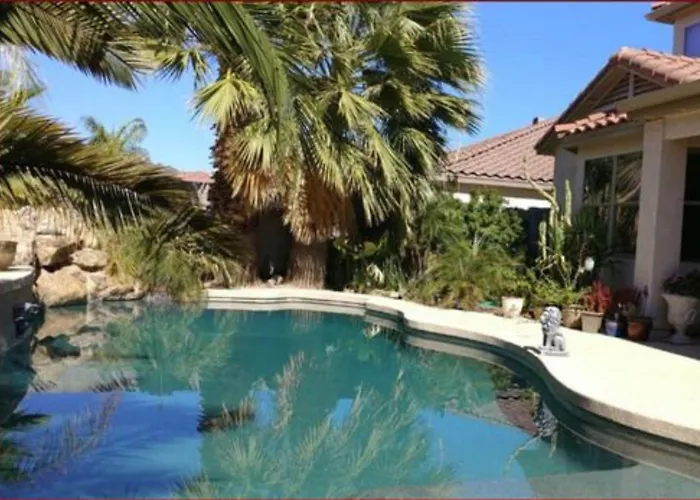Happy Valley House 3*